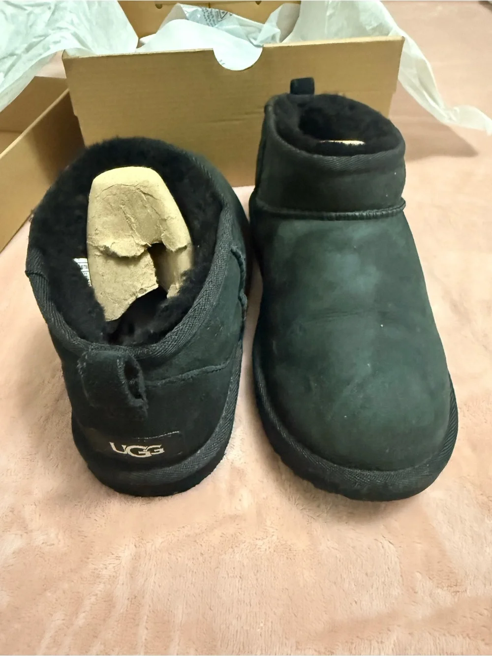 UGG soft black